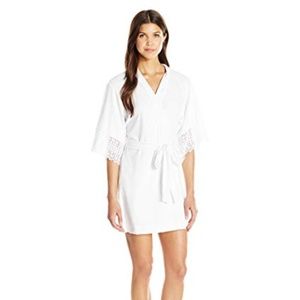 Betsey Johnson Bridal Mrs Short White Robe